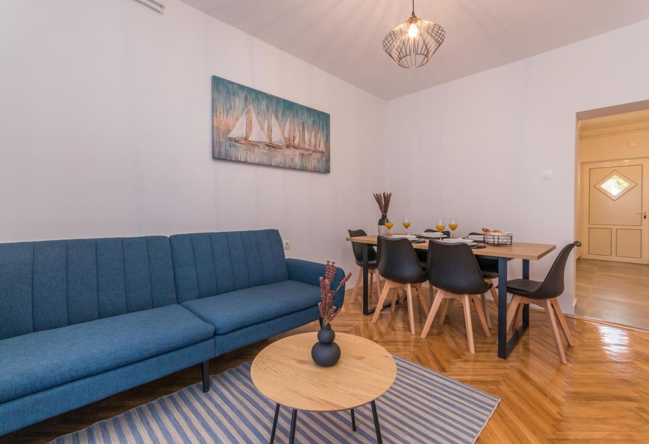 Apartmani A&M Biograd Na Moru Bagian luar foto